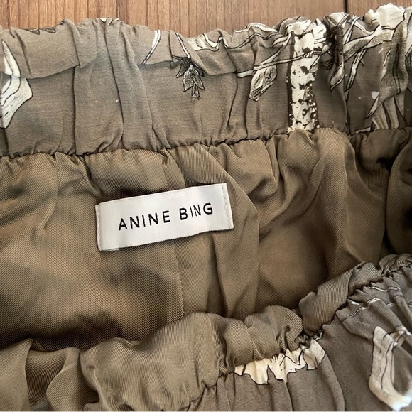 Annie Bing Candice Shorts - Picture 5 of 5